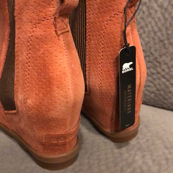 Sorel Joan of Arctic II Wedge Chelsea Bootie NWT - Picture 6 of 7
